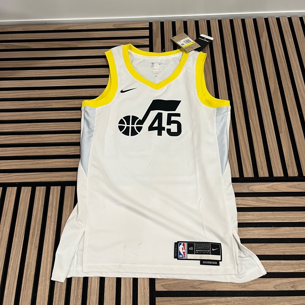Nike Utah Jazz Donovan Mitchell #45 Jersey Association Edition Size S NWT